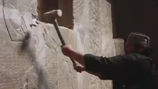 ISIS destroys important archaeological site [upl. by Kelda]