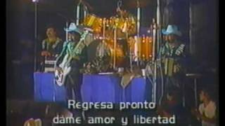 Los Tigres Del Norte  El Bilingüe live [upl. by Murrell935]