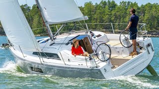 £112000 Yacht Tour  Beneteau Oceanis 301 [upl. by Ila]