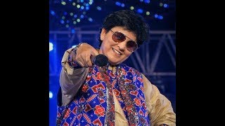 Falguni Pathak Navratri 2018  Day 1 [upl. by Amadis]