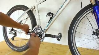 How to remove bicycle pedals  a simple trick to remember [upl. by Oiliruam]