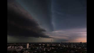 Unwetter über Hamburg  Die spektakulärsten Aufnahmen des Gewitters [upl. by Volotta]